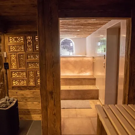 Modernes Mit Sauna, Whirlpool Und Bergblick Chalet