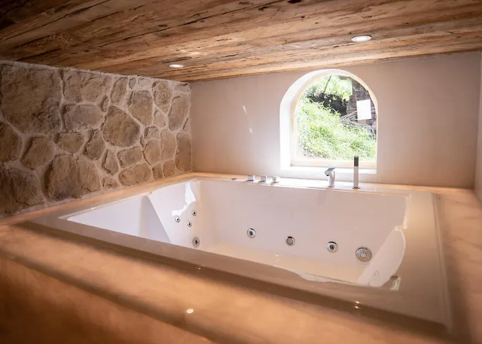 Modernes Mit Sauna, Whirlpool Und Bergblick *